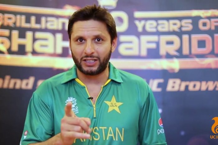 Before PSL 2017 Final, UC Browser signs Shahid Afridi as Brand Ambassador