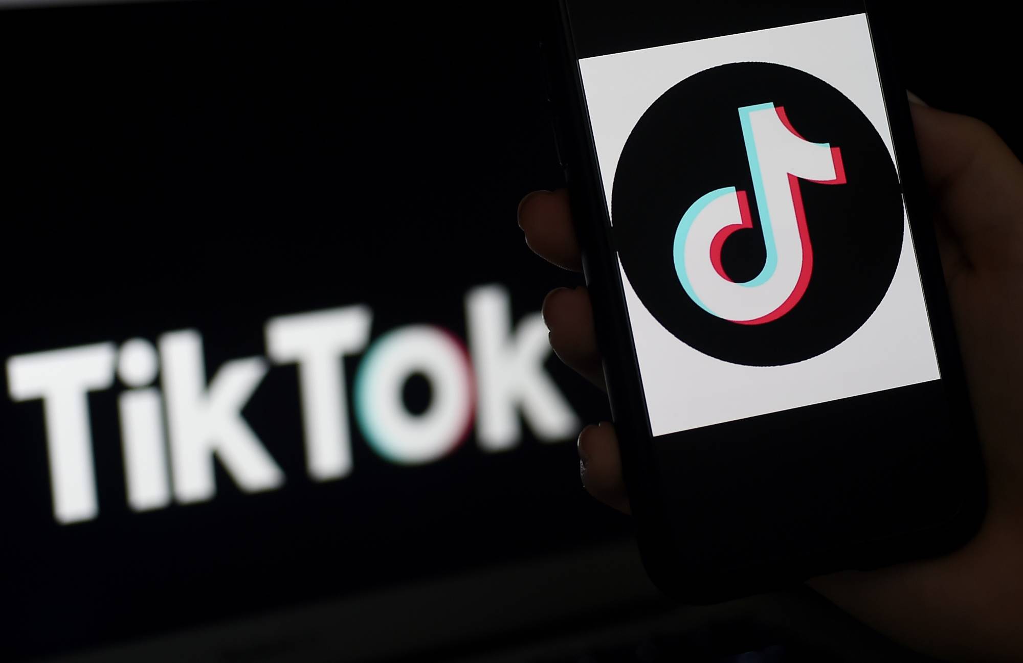 FILES-HONGKONG-CHINA-INTERNET-POLITICS-COMPUTERS-TIKTOK